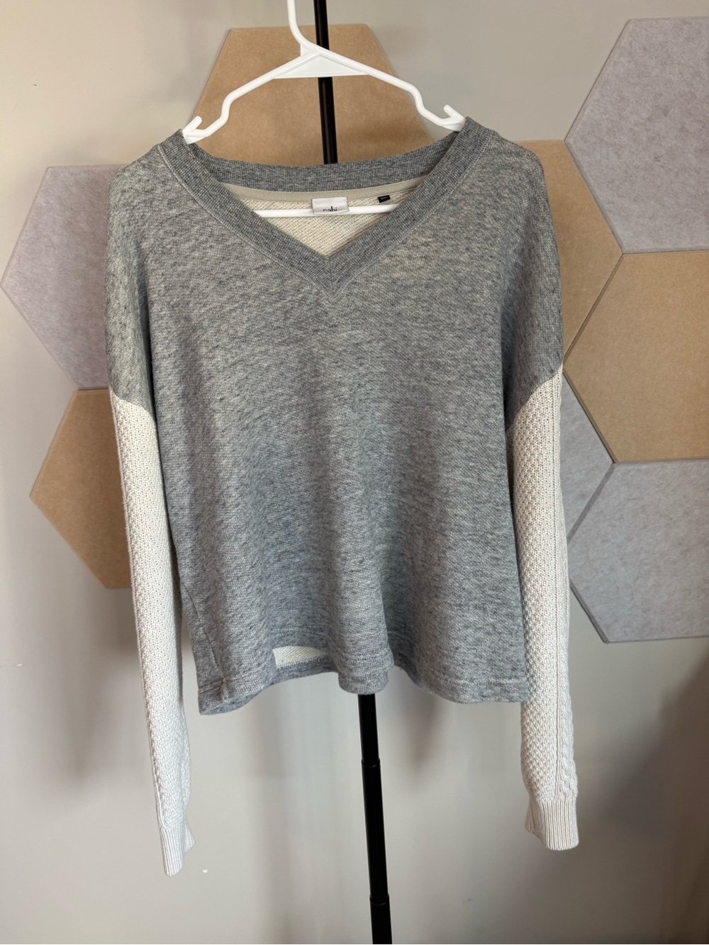 CAbi Gray V-Neck Two-Tone Pullover Hoodie with White Sleeves it’s been loved!